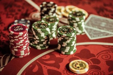 Slot game rules and payout table for Galactic Gems